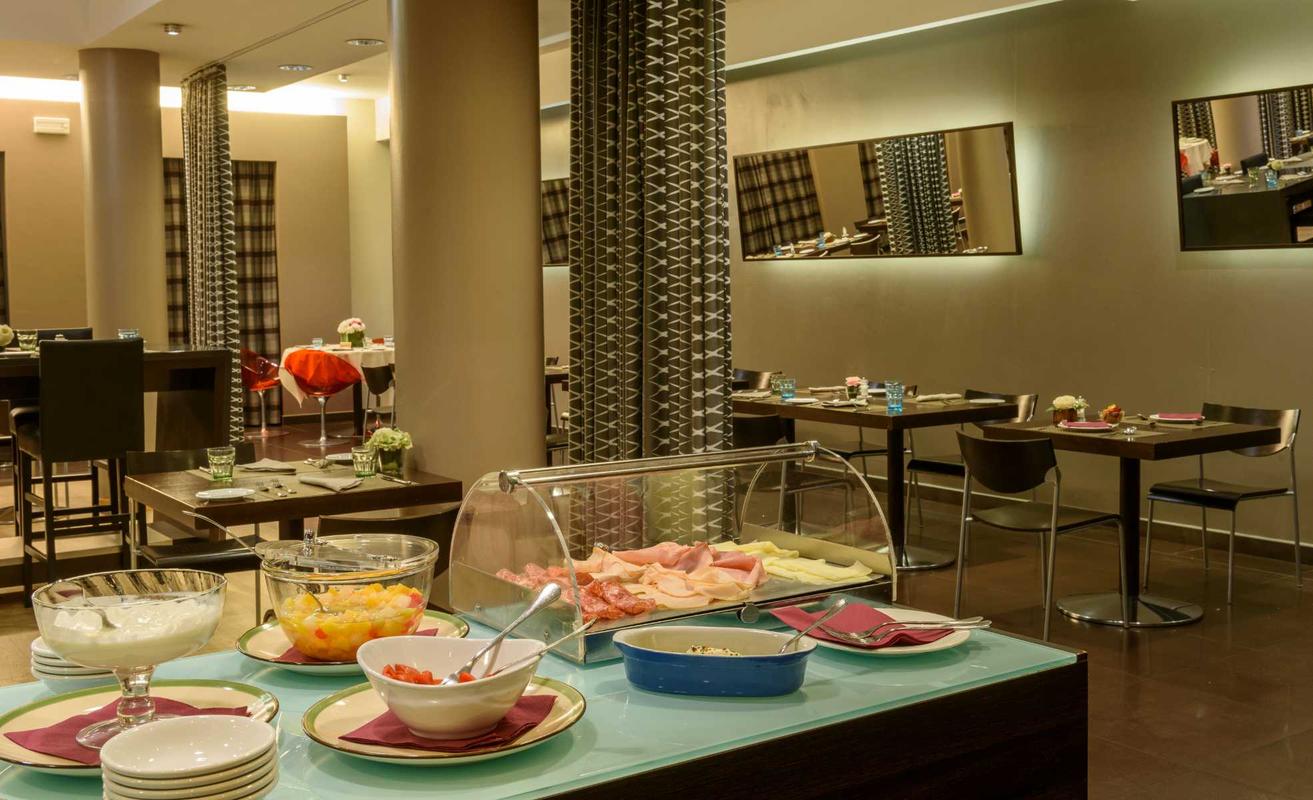 Eagle Restaurant  First Hotel Malpensa Somma Lombardo Eagle Restaurant  First Hotel Malpensa Somma Lombardo