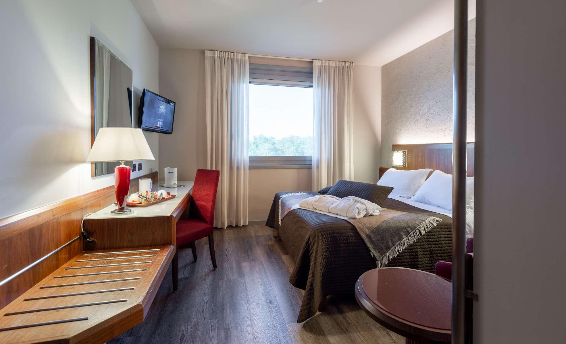 None  First Hotel Malpensa Somma Lombardo