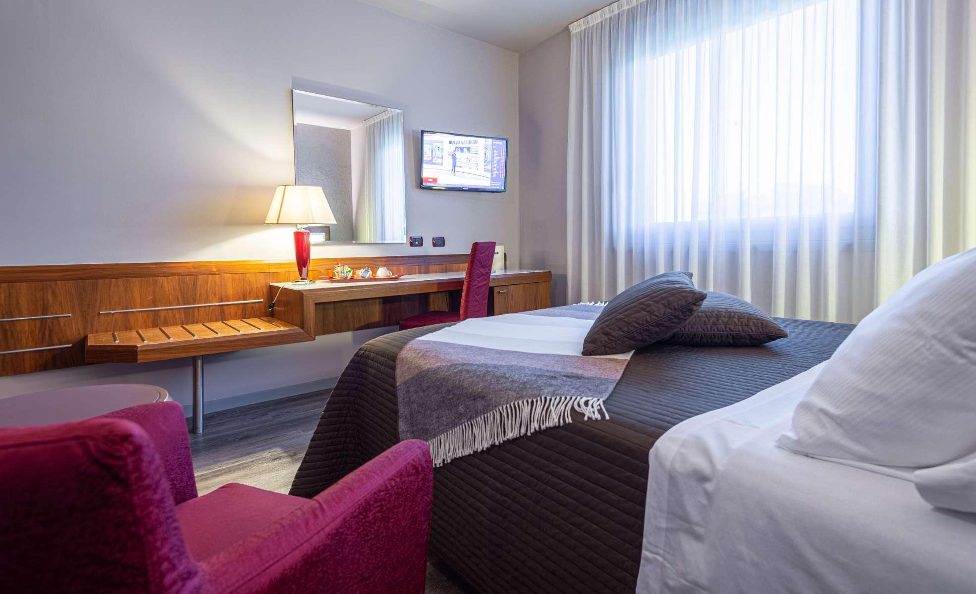 None  First Hotel Malpensa Somma Lombardo