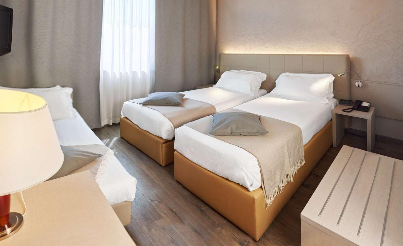 Standard Triple Room  First Hotel Malpensa Somma Lombardo Standard Triple Room  First Hotel Malpensa Somma Lombardo