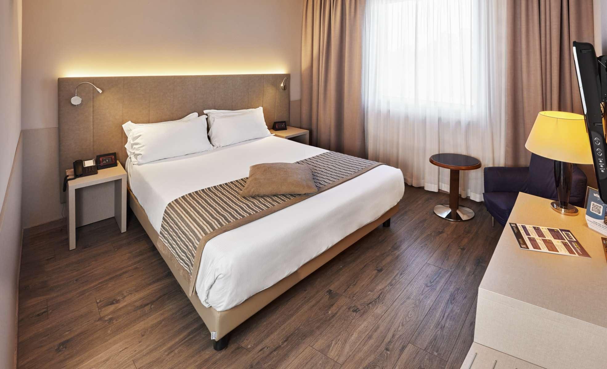 Standard Double Room  First Hotel Malpensa Somma Lombardo